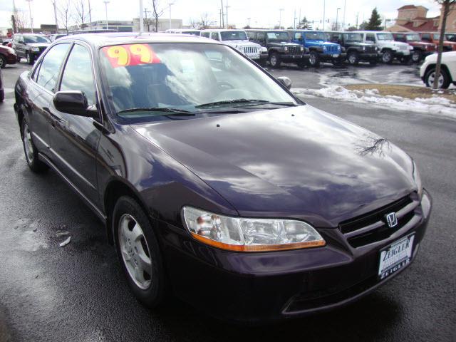Honda Accord 1999 photo 3