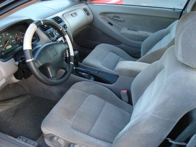 Honda Accord 1999 photo 2