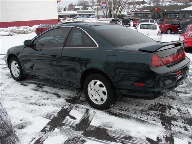 Honda Accord 1999 photo 3