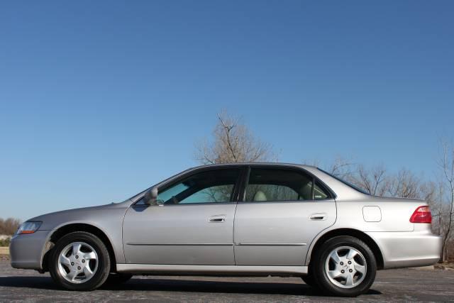 Honda Accord 1999 photo 3