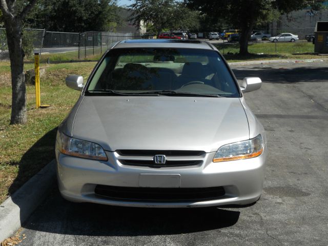 Honda Accord 1999 photo 3