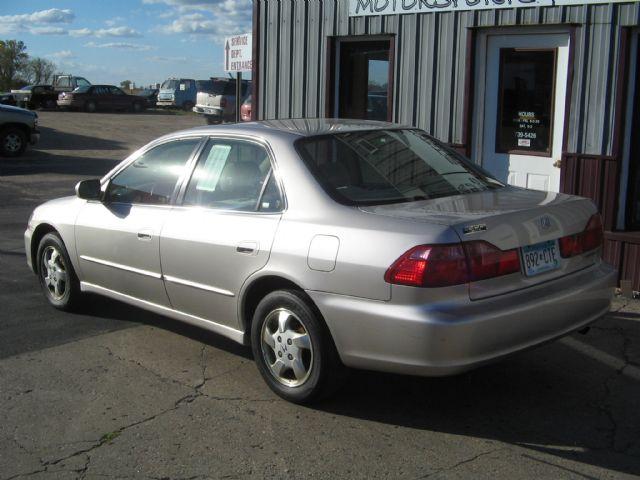 Honda Accord 1999 photo 1