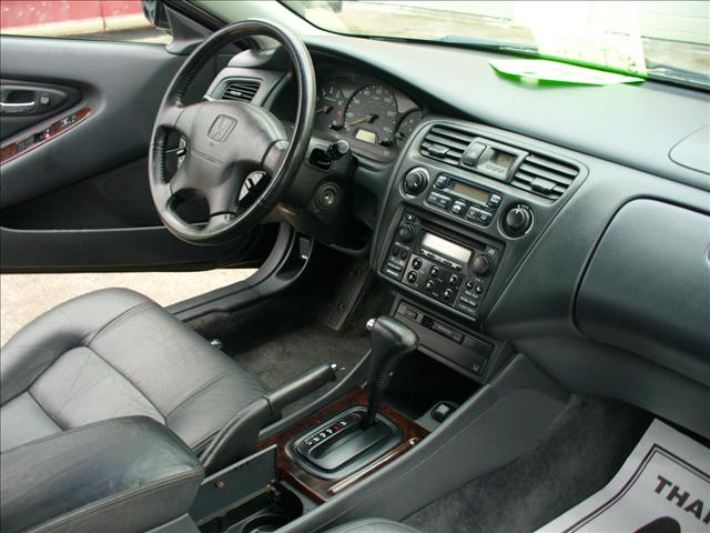 Honda Accord 1999 photo 2