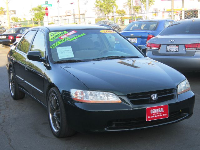 Honda Accord 2000 photo 1