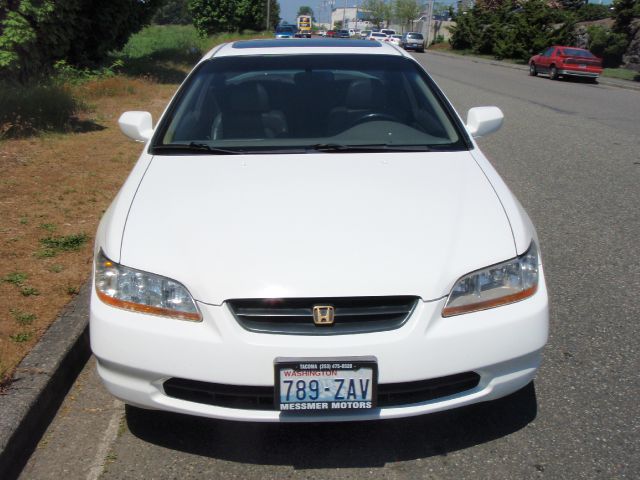 Honda Accord 2000 photo 7