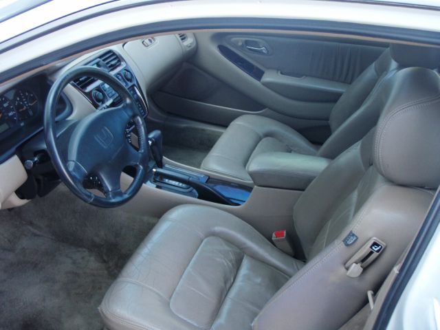 Honda Accord 2000 photo 8