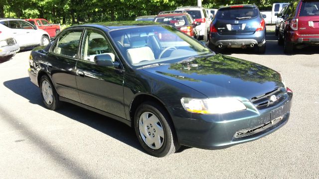 Honda Accord 2000 photo 4