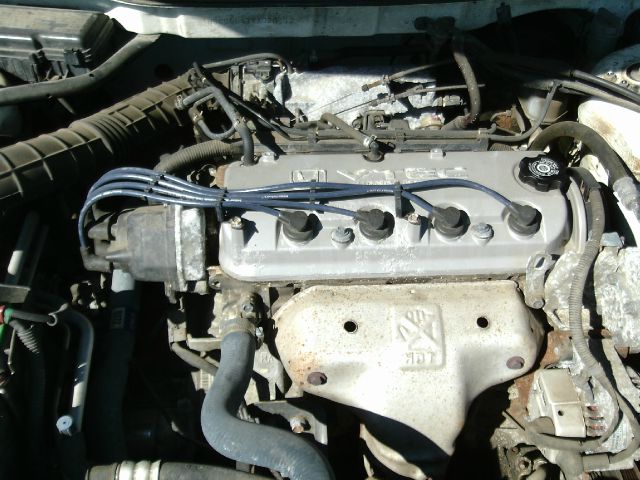 Honda Accord 2000 photo 4