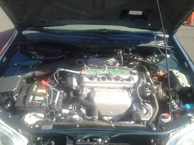 Honda Accord 2000 photo 3