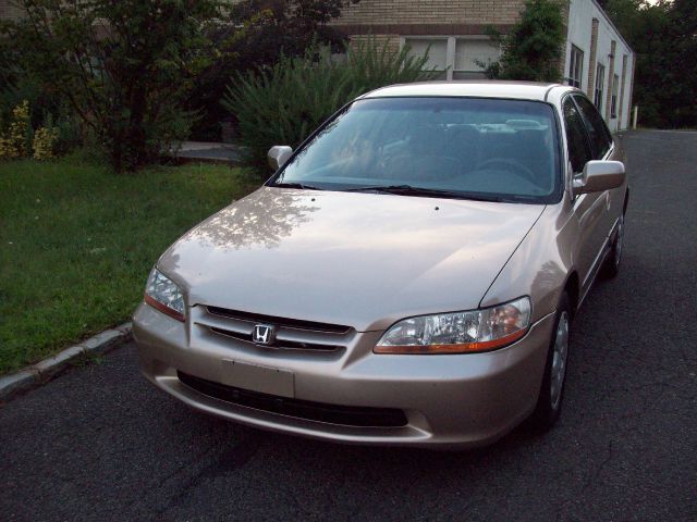 Honda Accord GTC Sedan