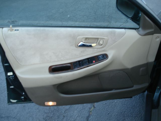 Honda Accord 2000 photo 28