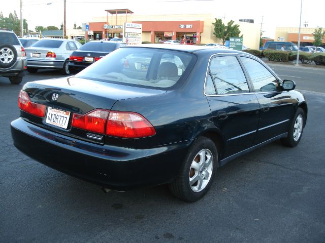 Honda Accord 2000 photo 33
