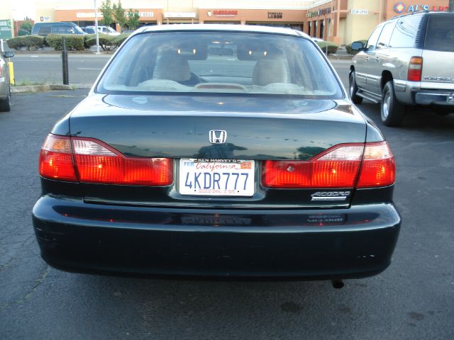 Honda Accord 2000 photo 35