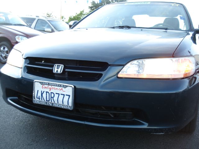 Honda Accord 2000 photo 36