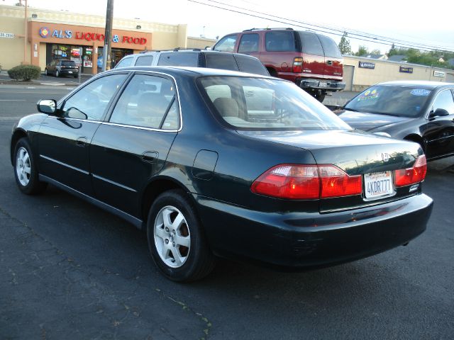 Honda Accord 2000 photo 38