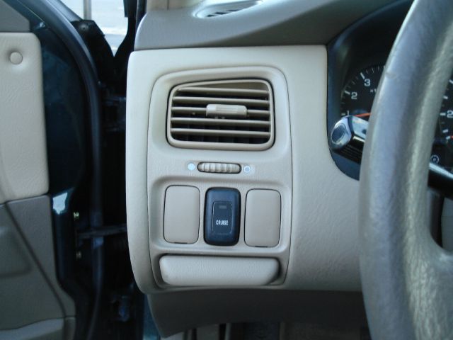 Honda Accord 2000 photo 7