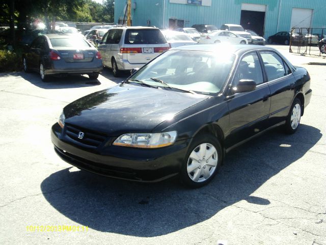 Honda Accord 2000 photo 4
