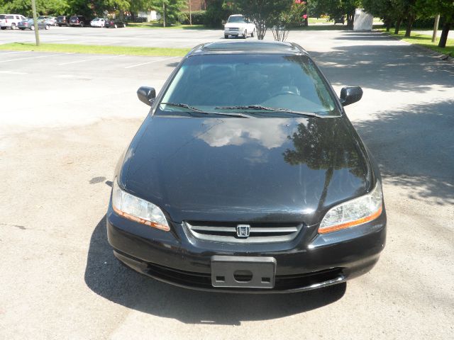 Honda Accord 2000 photo 4