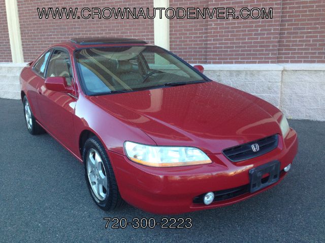 Honda Accord 2000 photo 2