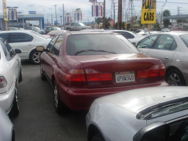 Honda Accord 2000 photo 4
