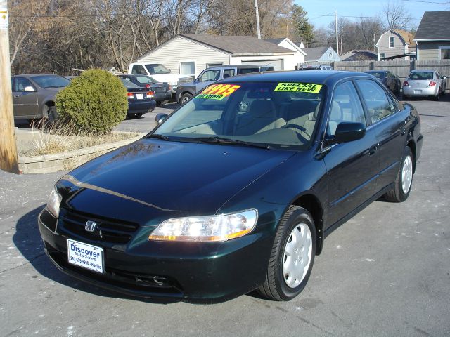 Honda Accord 2000 photo 4