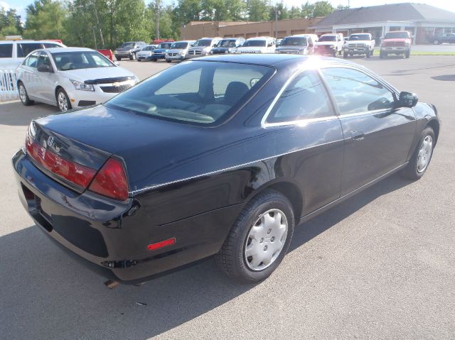 Honda Accord 2000 photo 3