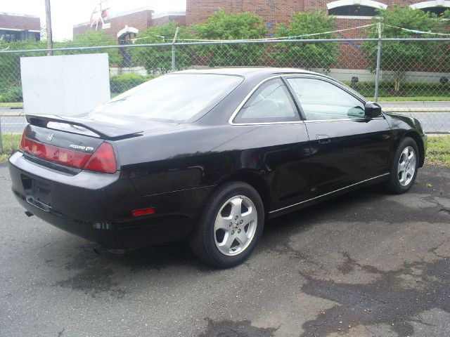 Honda Accord 2000 photo 5