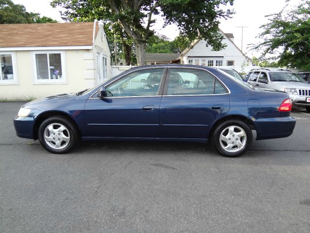 Honda Accord 2000 photo 4