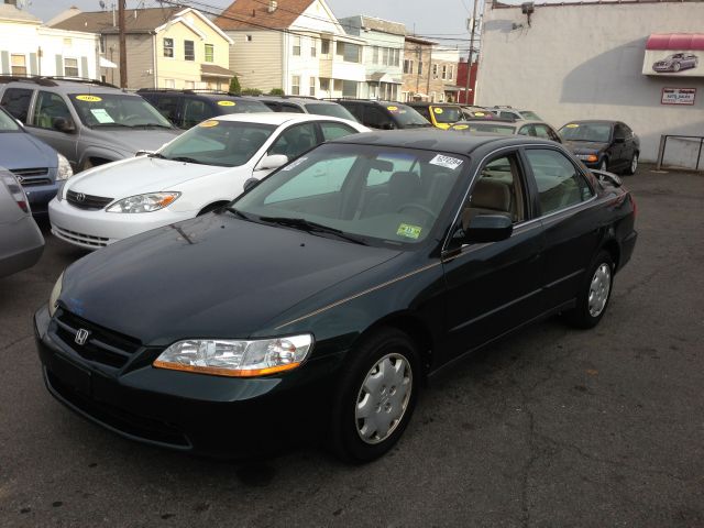 Honda Accord 2000 photo 11