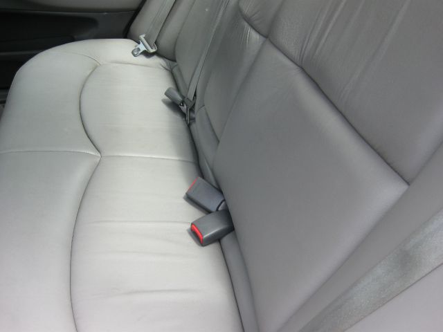 Honda Accord 2000 photo 4