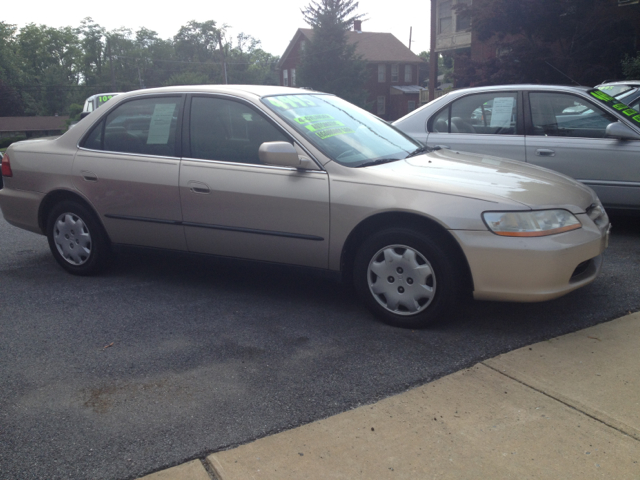 Honda Accord 2000 photo 4