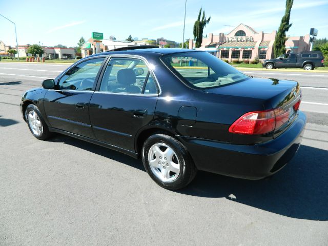 Honda Accord 2000 photo 8