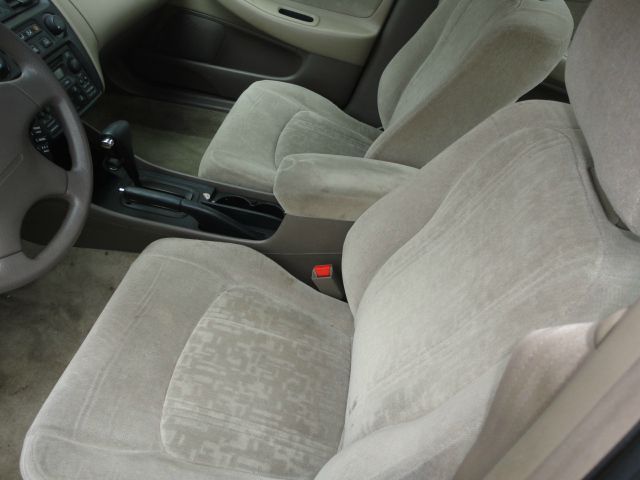 Honda Accord ZQ8 LS Sedan