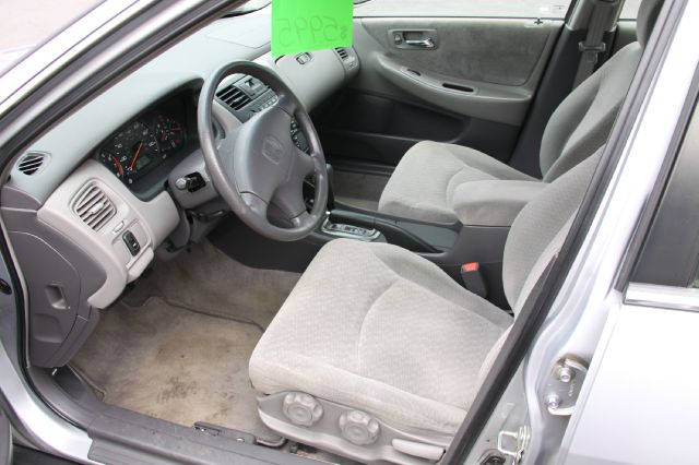 Honda Accord 2001 photo 1