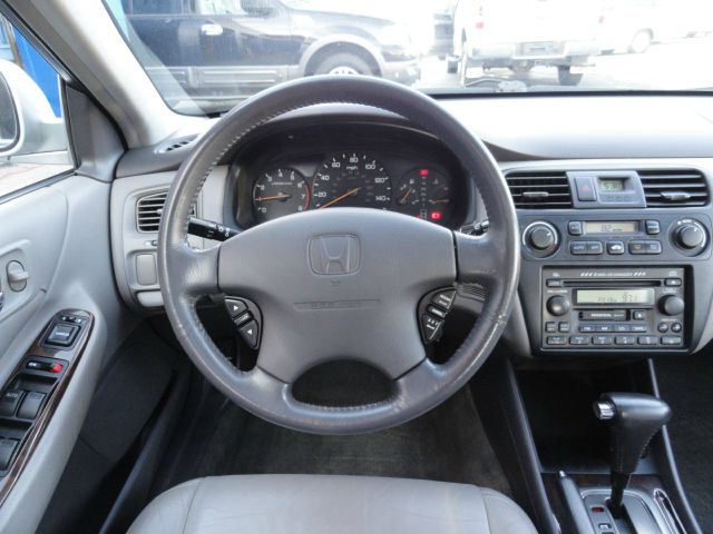 Honda Accord 2001 photo 12