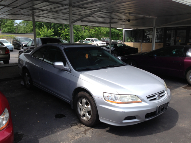 Honda Accord 2001 photo 2