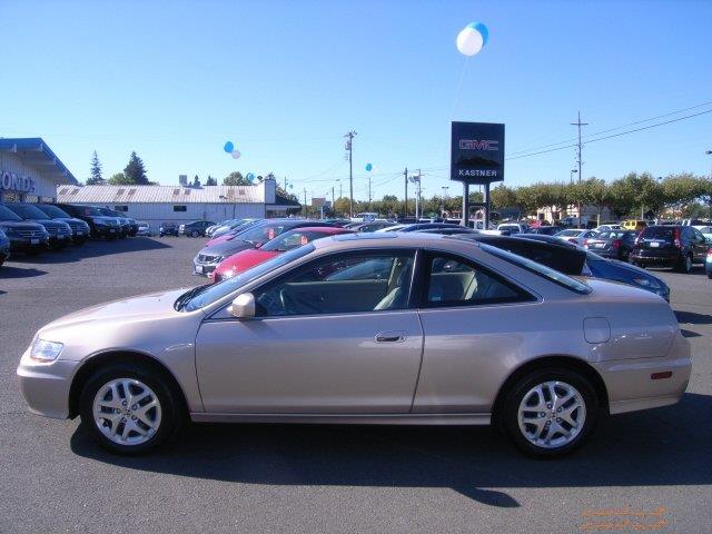 Honda Accord 2001 photo 1