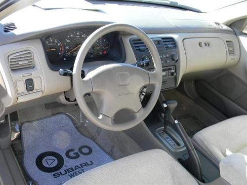 Honda Accord 2001 photo 4