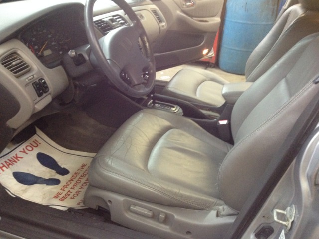 Honda Accord 2001 photo 3