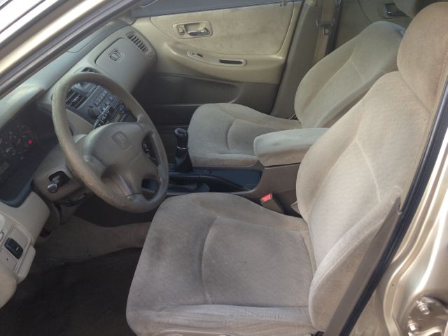 Honda Accord 2001 photo 6