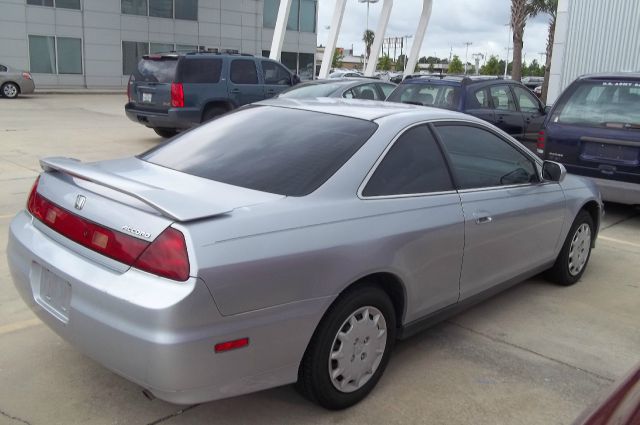 Honda Accord 2001 photo 4