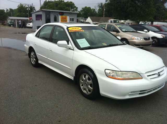 Honda Accord 2001 photo 1