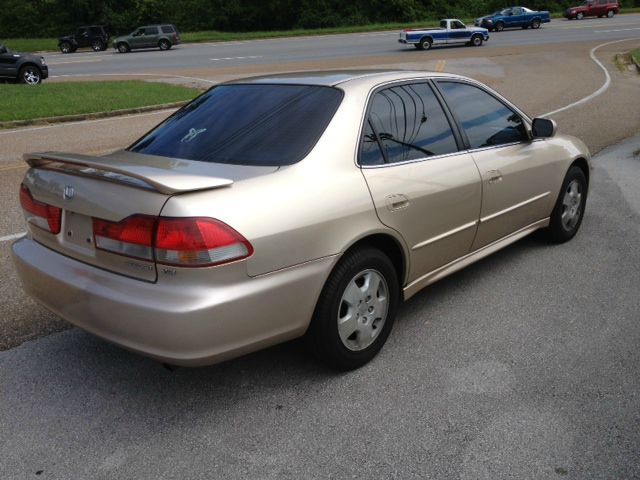 Honda Accord 2001 photo 2