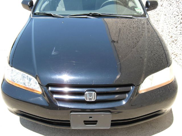 Honda Accord 2001 photo 1