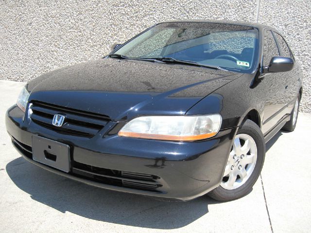 Honda Accord 2001 photo 2
