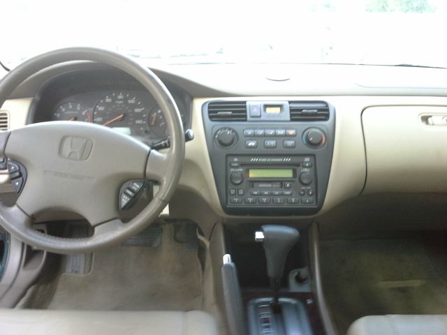 Honda Accord 2001 photo 5