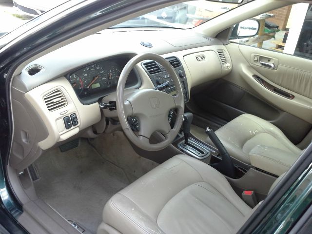 Honda Accord 2001 photo 7