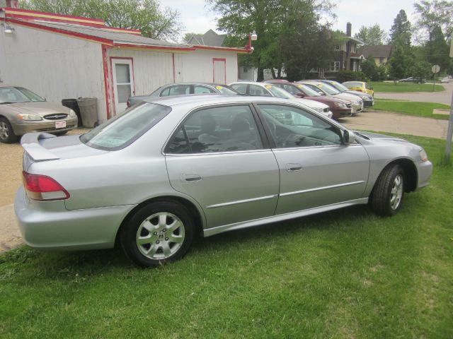 Honda Accord 2001 photo 4