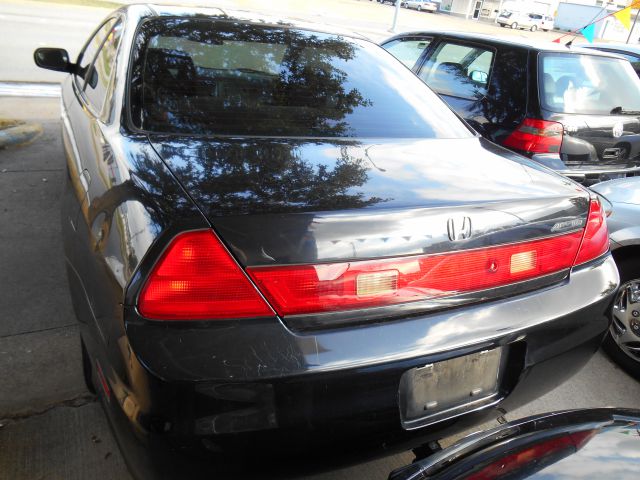 Honda Accord 2001 photo 1