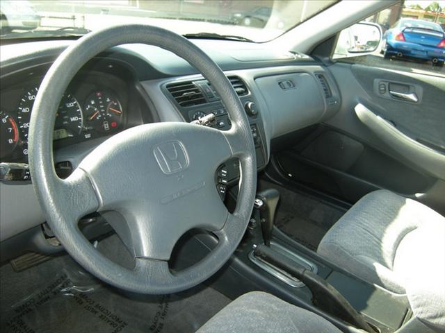 Honda Accord 2001 photo 3